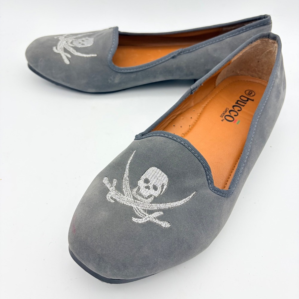 Bucco Capensis Gray Velvet Skull Crossbones Smoking Loafers Flats Womens 9 Goth
